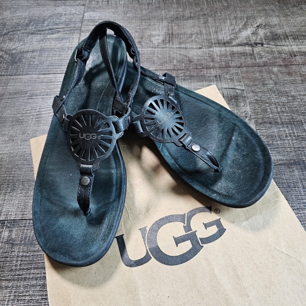 UGG - Sandals
